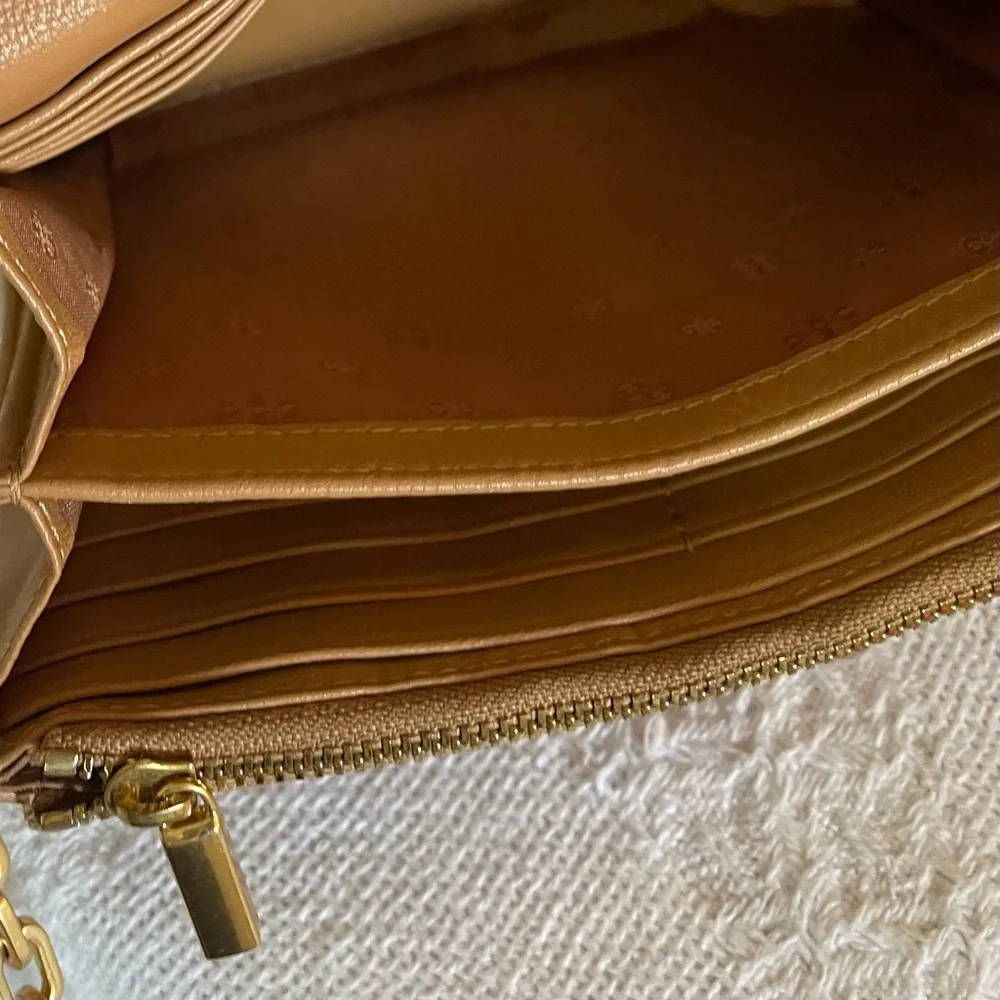 Tory Burch stylish tory